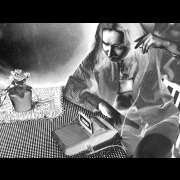 Adam Majdecki-Janicki - Warps in Kopf