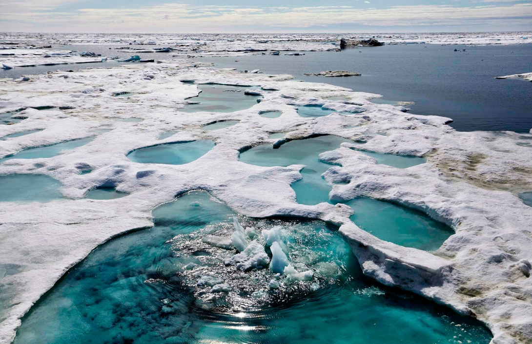 4-D Traveller - Canadian Arctic Coast