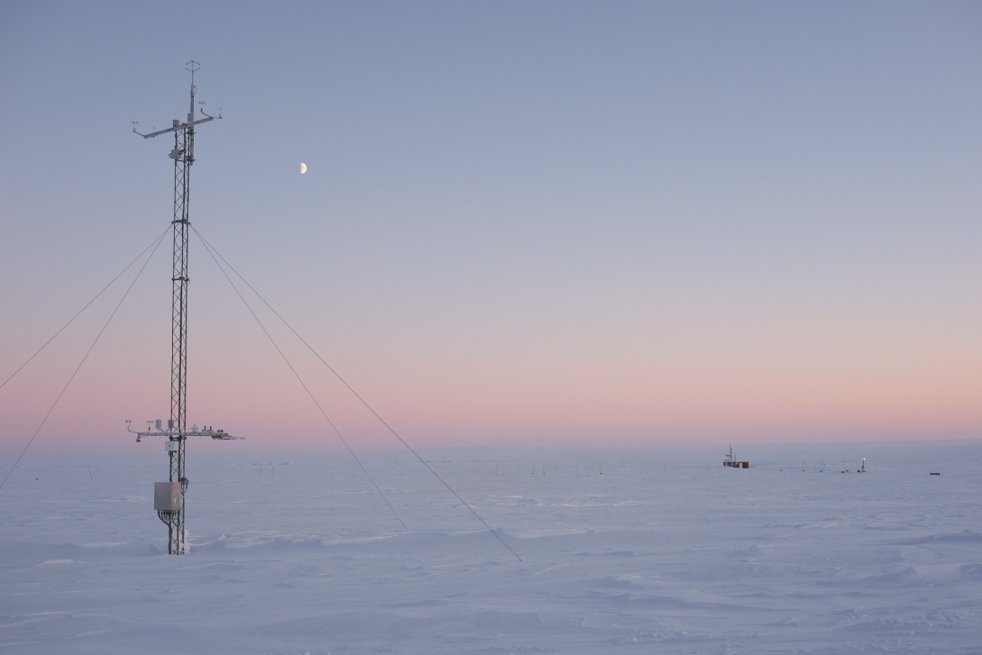 Cosmic Dream Club - Station Nord